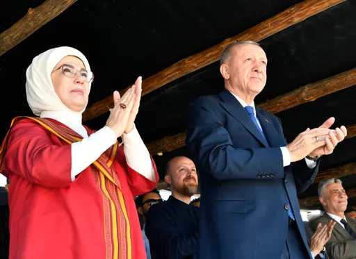 أمينة أردوغان تحضر فاعليات مهرجان الرياضات التقليدية بإسطنبول