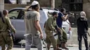 إصابة عدد من الفلسطينيين في هجمات لمستوطنين متطرفين بالضفة الغربية
