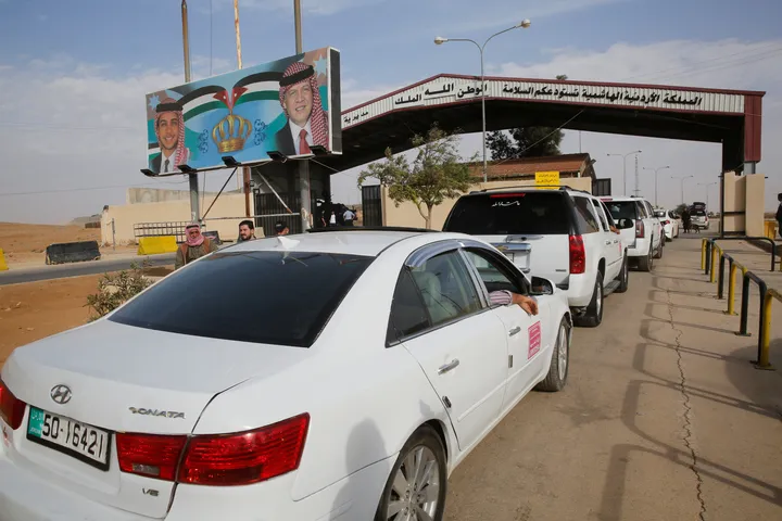 Jordan lifts pre-approval requirement for overland travel to Syria