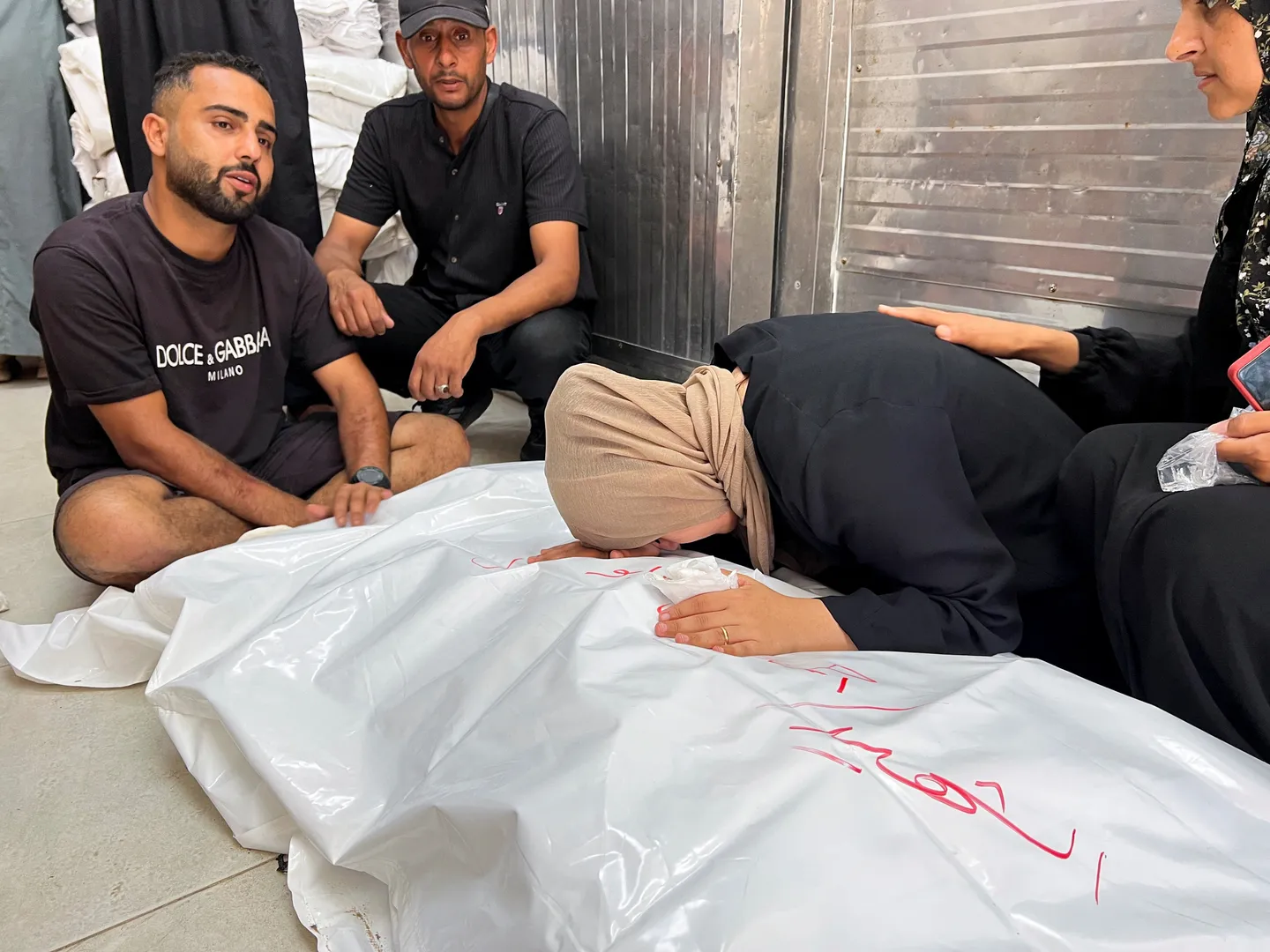 Sulmi ajror izraelit në një shkollë të Gazës vret të paktën 25 persona