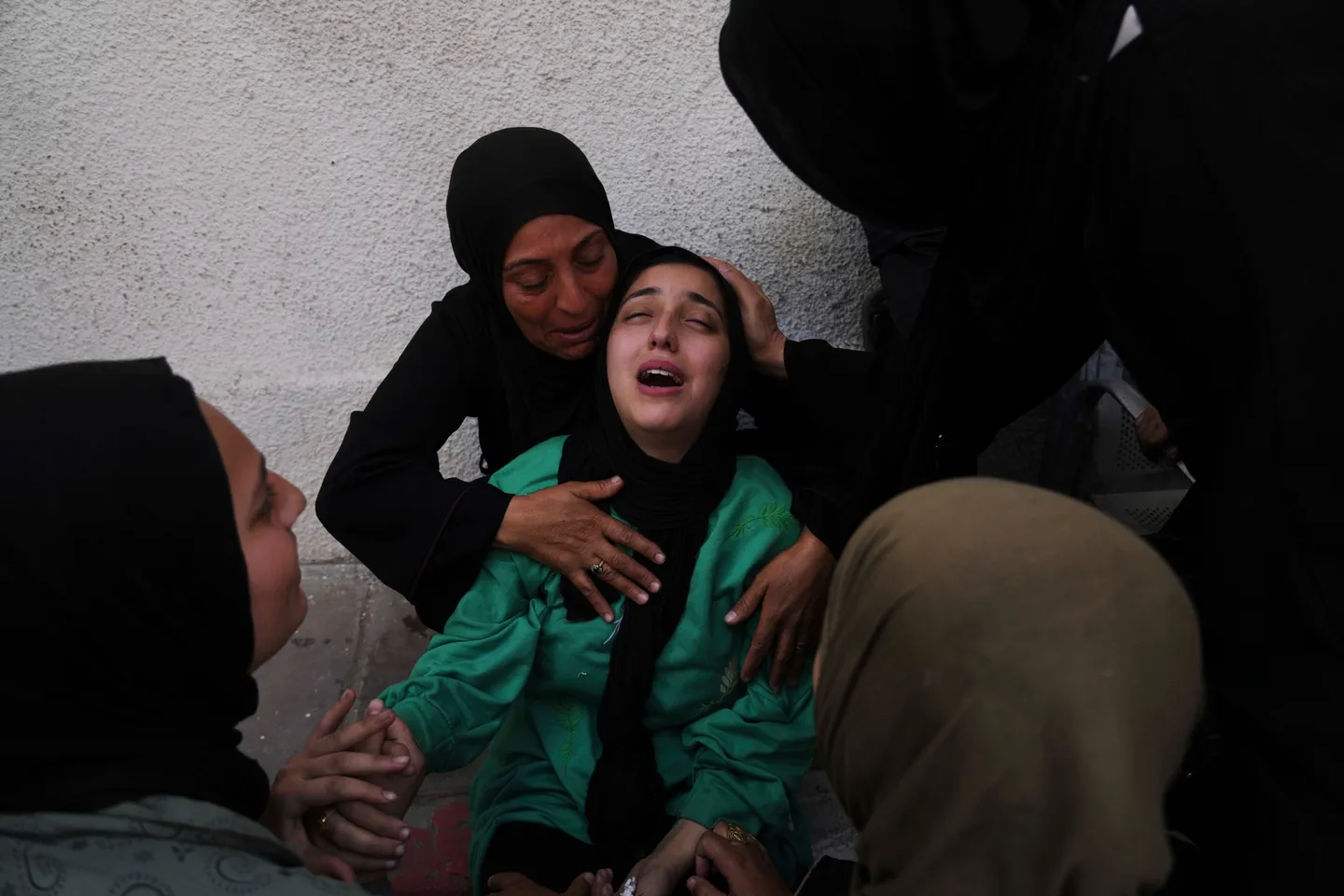 Gati 54.000 palestinezë të vrarë në Gaza, ndërsa vazhdojnë pandërprerë sulmet izraelite