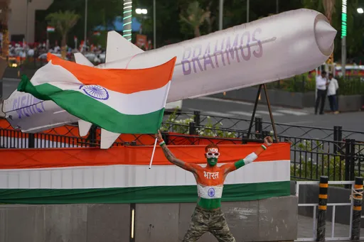 भारत से ब्रह्मोस मिसाइल प्रणाली खरीदने की चर्चा कर रहा है वियतनाम