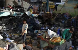 L’offensive israélienne se poursuit à Gaza, 50 Palestiniens tués ce matin