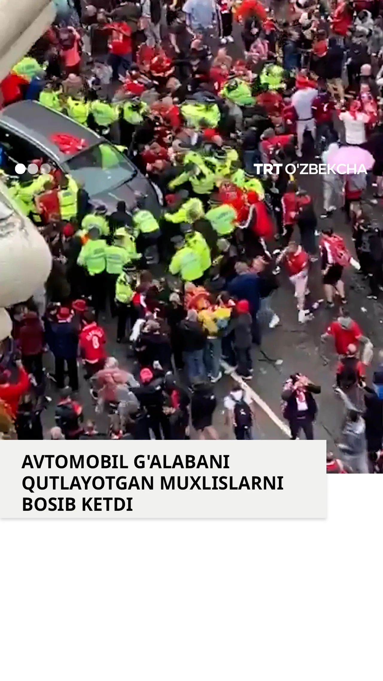Avtomobil Liverpul markazida to'plangan muxlislarni bosib ketdi