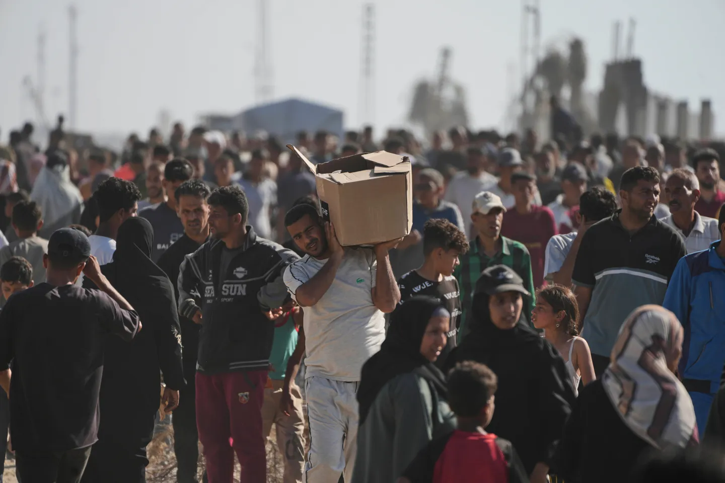 Les troupes israéliennes ouvrent le feu sur des Palestiniens en quête de nourriture