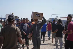 Israeli troops open fire on Palestinians seeking aid, several wounded