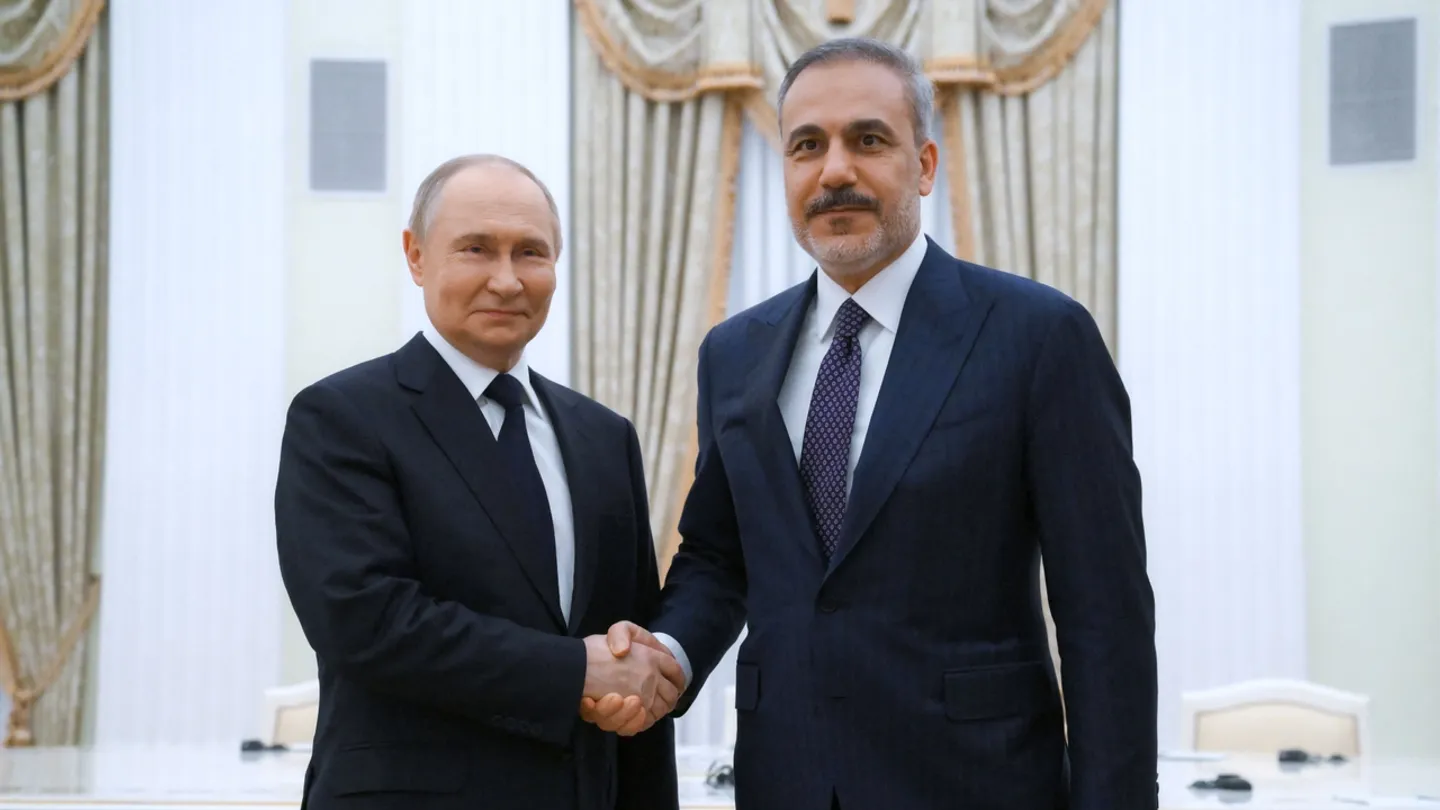 Fidan belän Putin Ukraina häm ike yaqlı mönäsäbätlär turında söyläşte