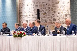 Мединский едет в Стамбул с меморандумом