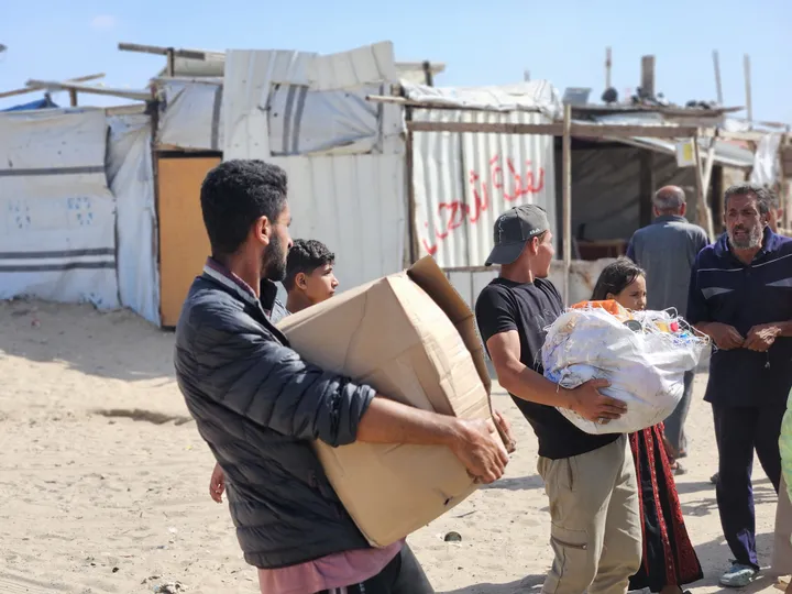 Ushtria izraelite qëllon për vdekje 10 palestinezë që mblidhnin ndihma në jug të Gazës