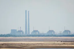 Атаките на Украйна прекъснаха електрозахранването в контролираните от Русия части на Запорожие