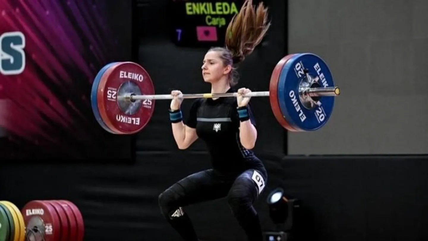 Enkileda Carja shpallet kampione bote në Botërorin e Peshëngritjes