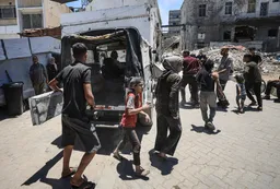 Ushtria izraelite zhvendos me forcë palestinezët nga veriu i Gazës