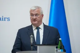 Diplomati i lartë ukrainas: Jemi të gatshëm për armëpushim, thirrje Rusisë të përgjigjet