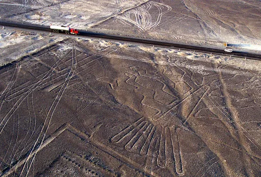 Perú reduce zona protegida de las Líneas de Nasca y permite legalizar actividad minera