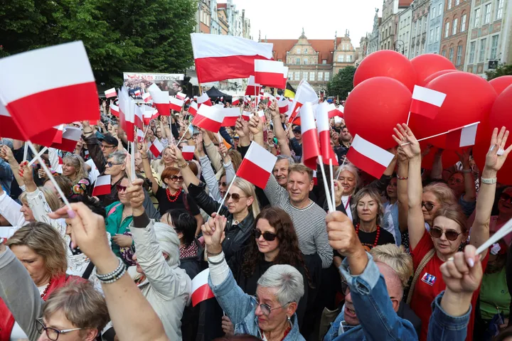 Sondaż: Polacy coraz mniej chętni do przyjmowania uchodźców z Ukrainy