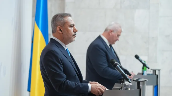 فیدان در کی‌یف: یا باید تداوم این جنگ را تحمل کنیم یا در سال جاری به صلح برسیم