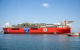 Prva turska plutajuća platforma za prirodni gas uplovila u crnomorsku luku