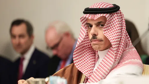 اولین سفر یک وزیر امور خارجه از عربستان به کرانه باختری پس از ۵۸ سال