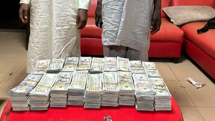 EFCC ta kama mutum biyu a Kano da fiye da dala dubu 800 ta ‘bogi’