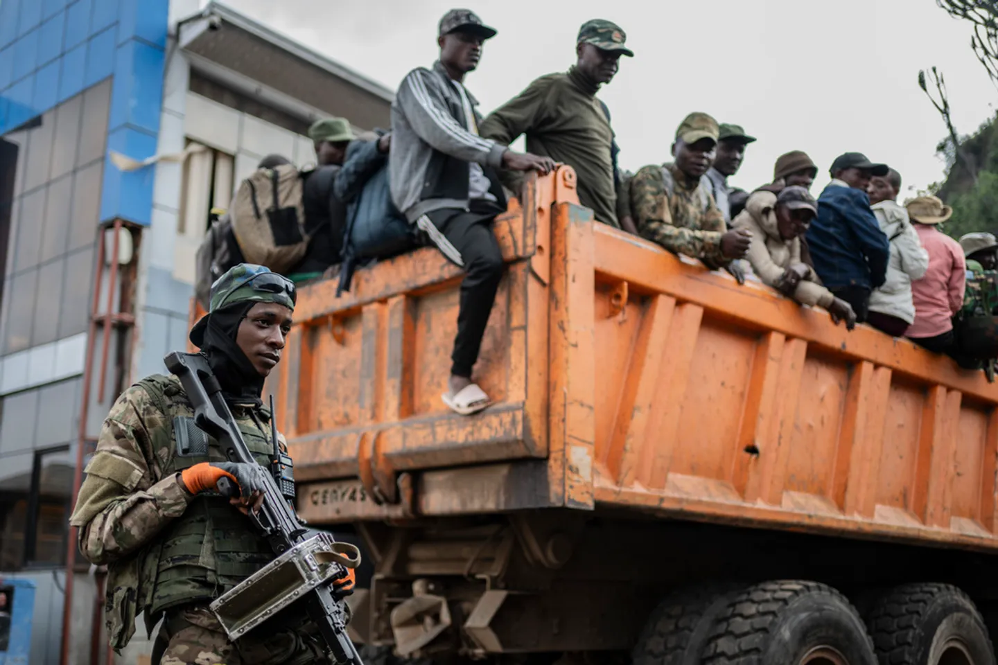 M23 rebels seize strategic fishing town in eastern DRC violating peace deal