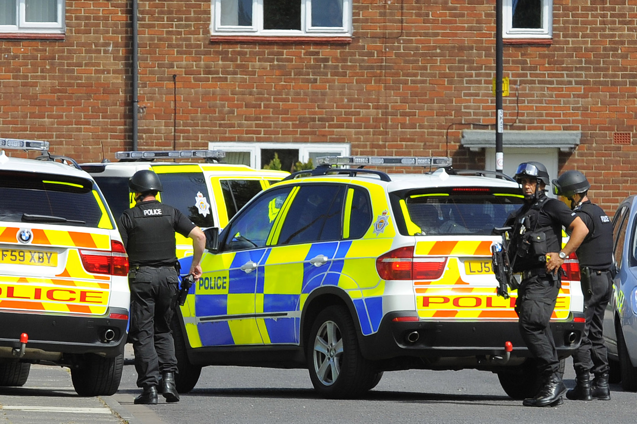 Britse politie arresteert 14 kinderen na dood jongen bij brand