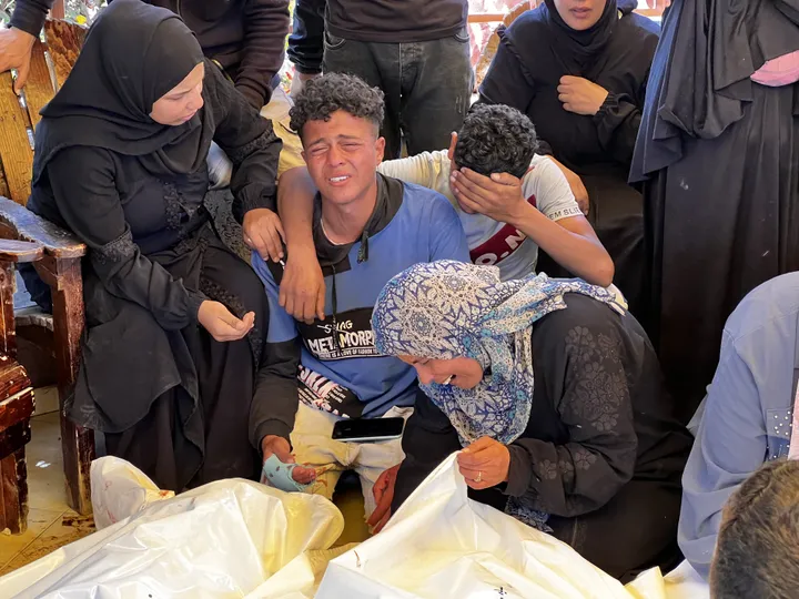 Israel continues to block aid, kill Palestinians in Gaza