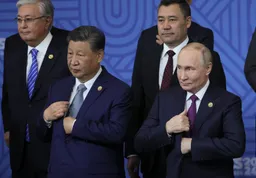 Xi si reca a Mosca per il Giorno della Vittoria, segnalando legami più forti con Putin