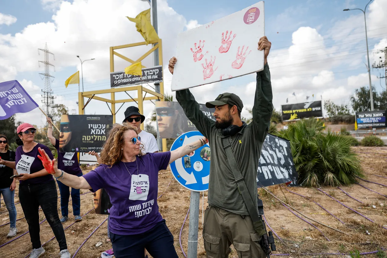חייל לשעבר ופעיל חברתי הכריז כי הוא רץ לפוליטיקה
