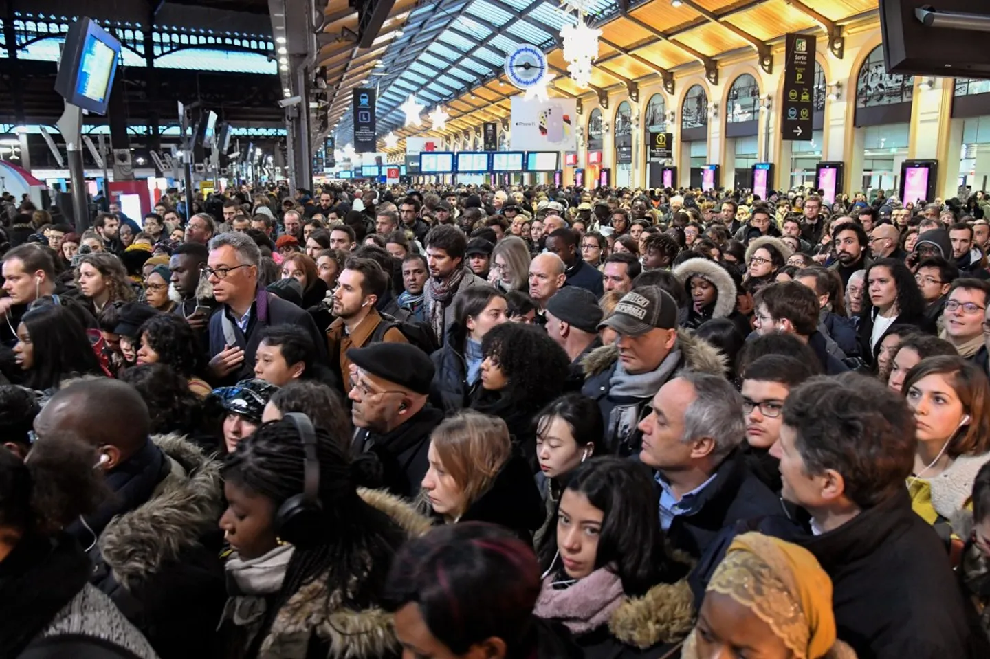 Grève SNCF en Île-de-France: grandes perturbations dans le RER