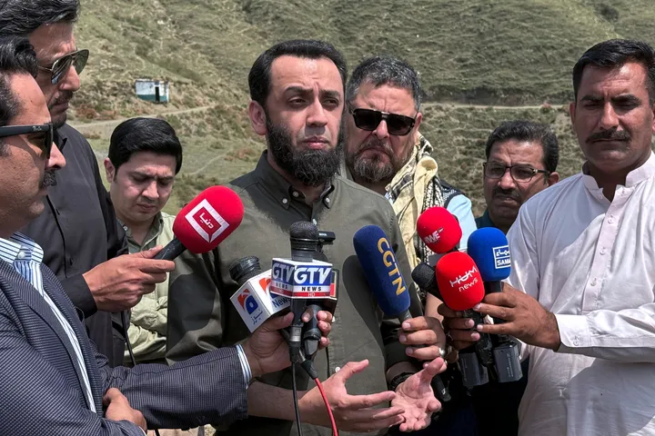 پاکستان کی افغانستان میں فضائی کارروائیاں جاری