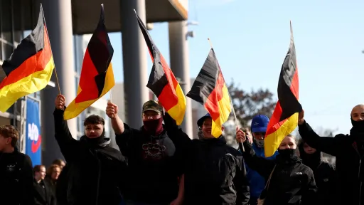 Quase metade dos alemães apoiam a proibição da AfD devido ao extremismo