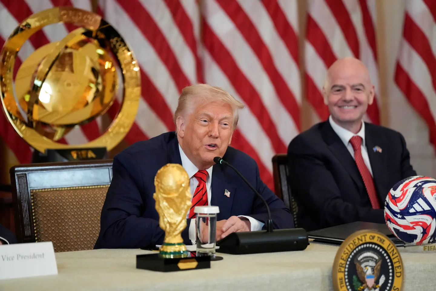 Трамп: Учеството на Русија на Мундијалот 2026 би можело да ја заврши војната во Украина