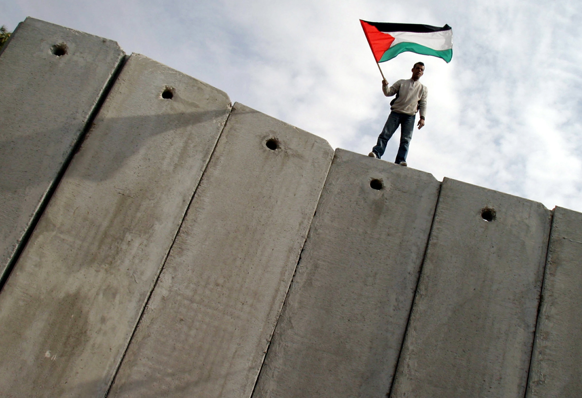 Gaza: le Hamas met en garde contre la création de camps inspirés des “ghettos nazis”