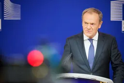 Tusk zatražio od Merza da očuva Schengen