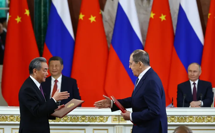 Il Ministro degli Esteri russo Lavrov ha incontrato il Presidente cinese Xi