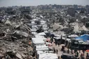 Dalam 'The Phoenix of Gaza', Alhelou bercerita tentang Bandar Gaza sebelum ia dihancurkan bom