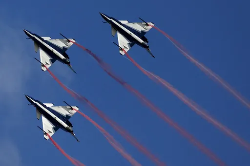 Bagaimana China membina J-10C, pesawat pejuang Pakistan yang mencabar Rafale India