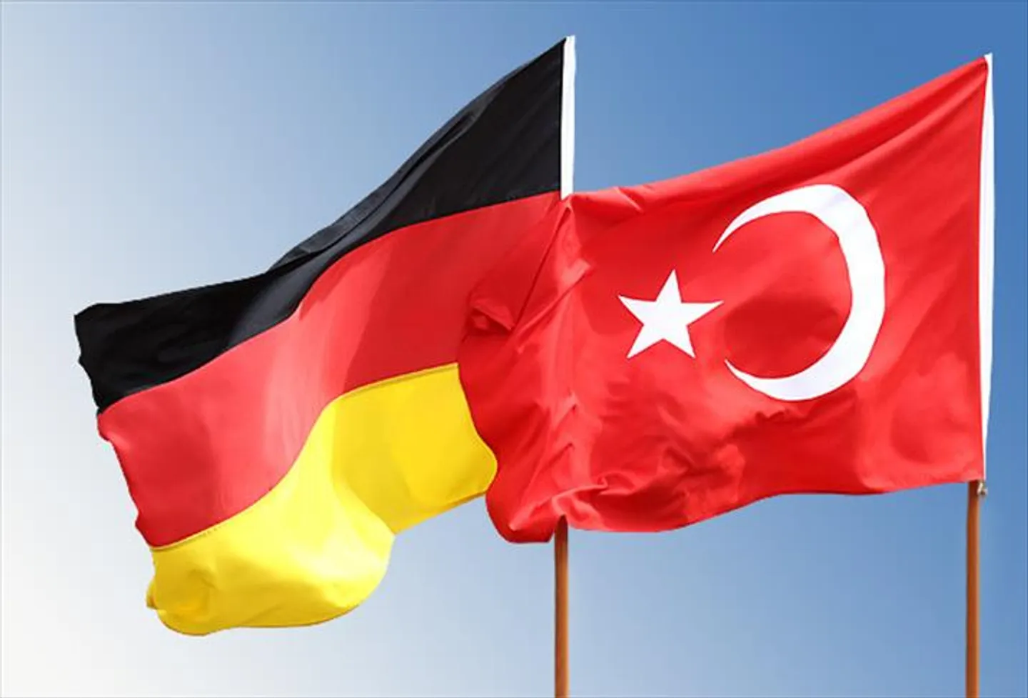 Merz dëshiron ta zgjerojë partneritetin me Türkiyen, e quan aleat të rëndësishëm të NATO-s