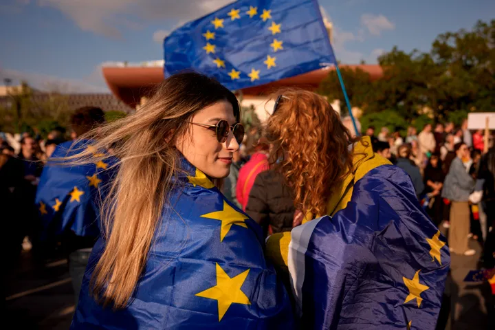 Евробарометар: Највисоко ниво на доверба на граѓаните на ЕУ во унијата во последните 18 години
