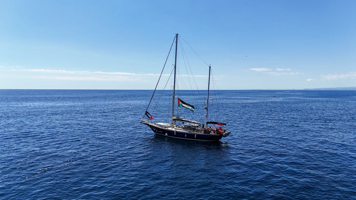 Israel plans to block vessel seeking to break Gaza siege