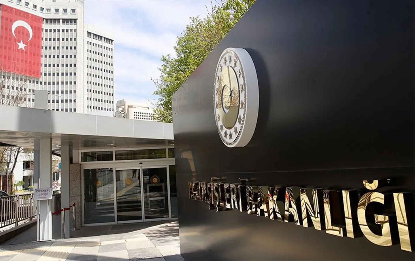 Türkiye expresses condolences after deadly school shooting in Austria