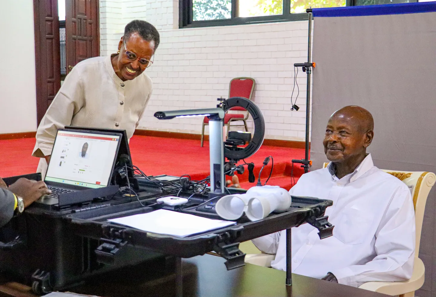 Museveni urges huge turnout for Uganda's biometric ID rollout