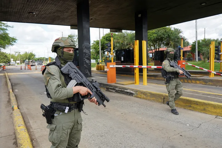 Seven dead as Colombia hit by wave of bombings, gun attacks