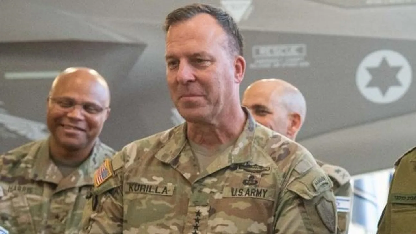 Shefi i CENTCOM-it të ShBA-së: Türkiye rol shumë pozitiv në ndihmën për unifikimin e Sirisë