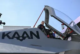 Erdogan : La Turquie exportera 48 avions de combat KAAN en Indonésie