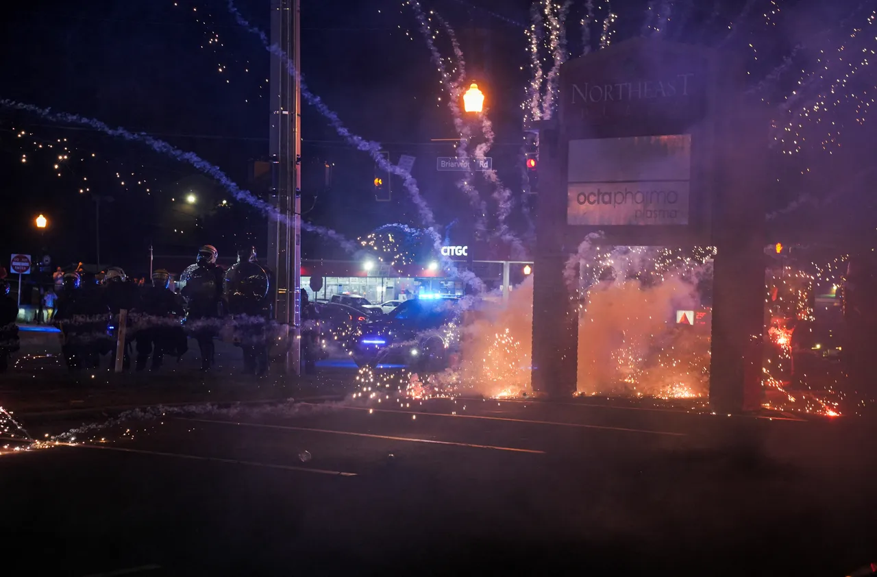 Tragische jaarwisseling 2026: Doden door vuurwerk en grote brand in Amsterdam