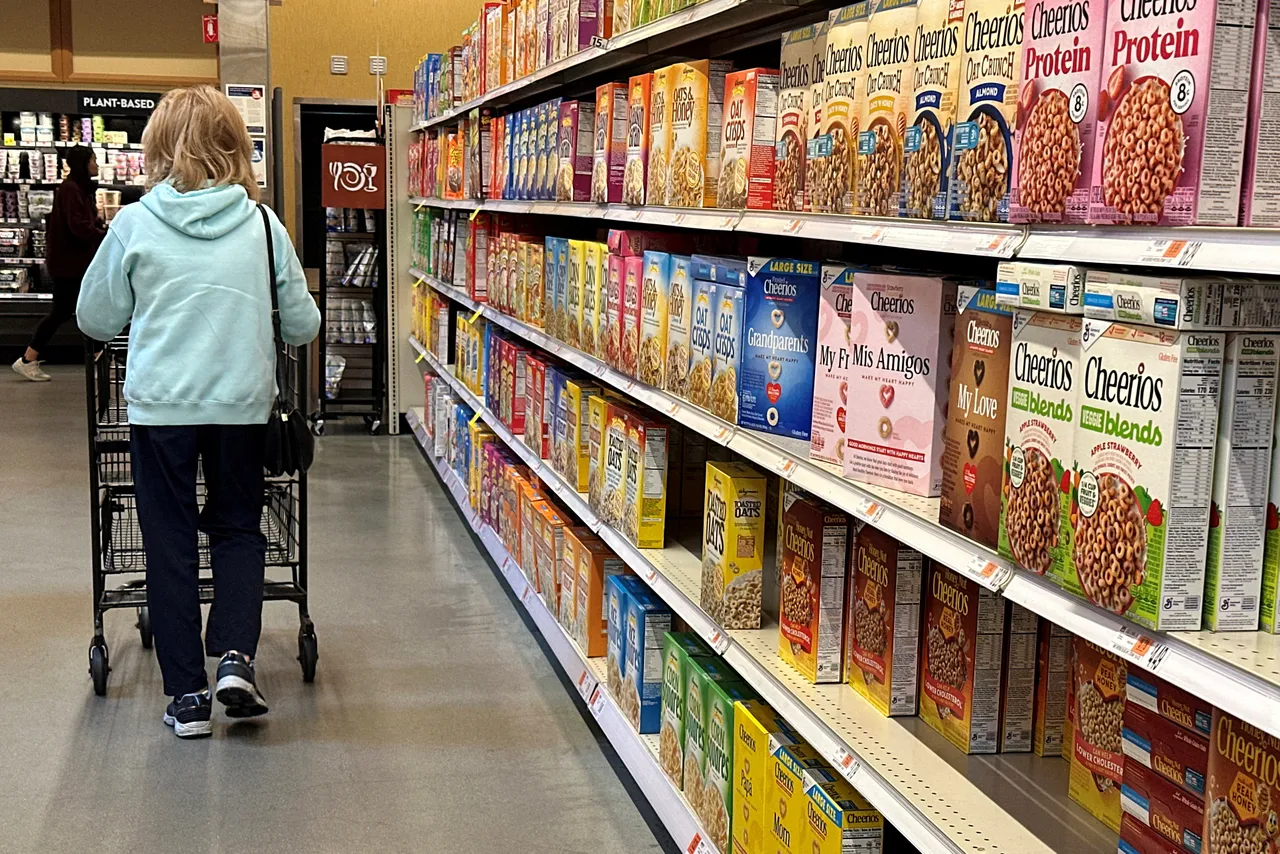 Рекламирањето на брза храна од денеска е забрането во Велика Британија