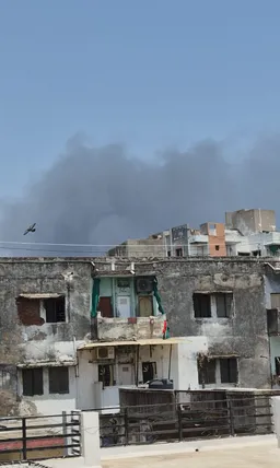 Rrëzohet avion pasagjerësh pranë aeroportit të Ahmedabad në Indi