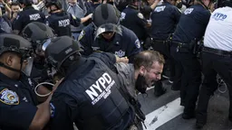 Policija privela brojne demonstrante trećeg dana protesta u New Yorku