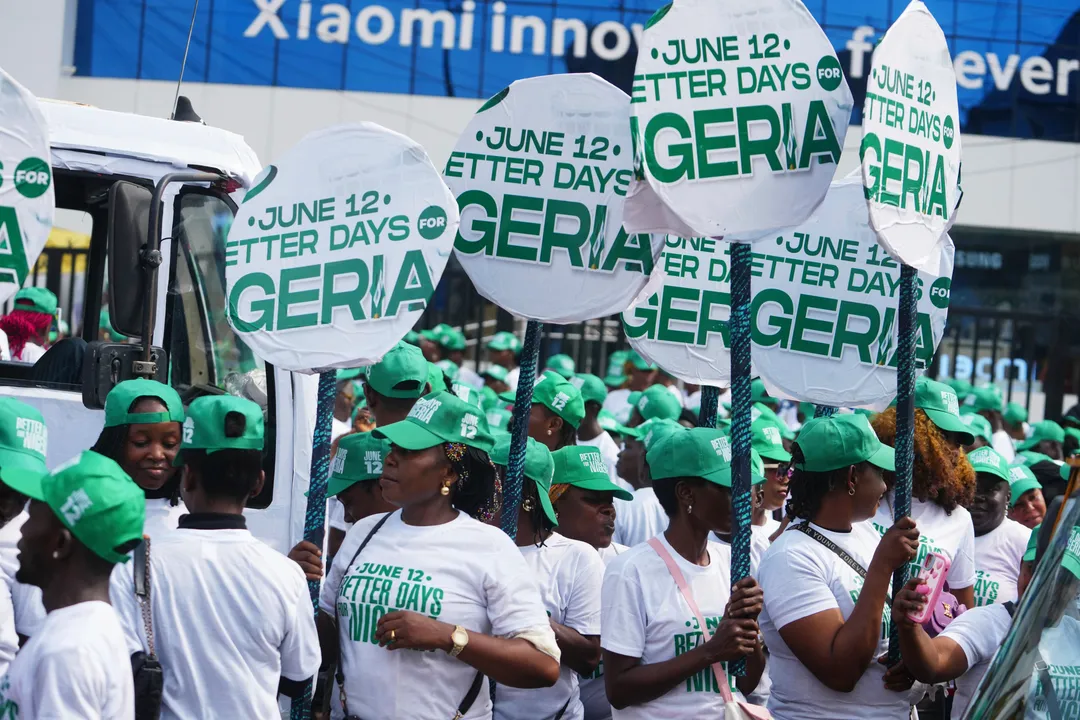 Nigerian goment don cancel parade to celebrate Independence day